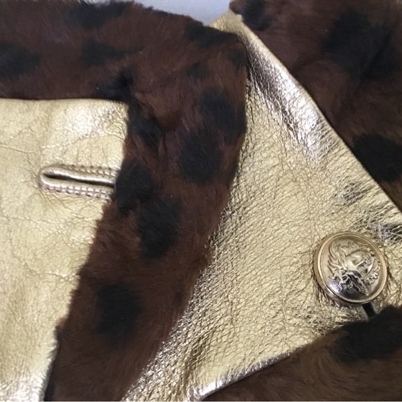 Vintage Versace Gold Medusa gloves. - Picture 9 of 9